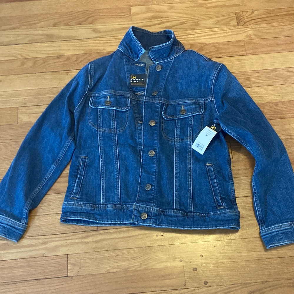 Lee Classic Blue Jean Jacket for women never worn new with the tags